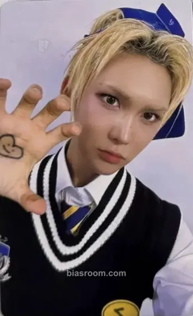 Photocard K-pop Hyun XLOV I, God