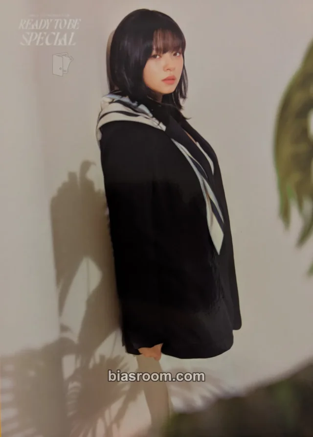 Jeongyeon TWICE TWICE 5th World Tour Ready to Be K-pop photocard
