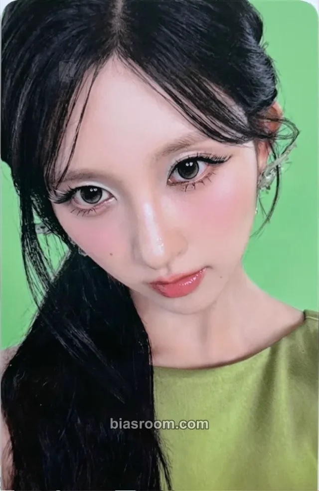 Gaeul IVE Looks Can Kill K-pop photocard