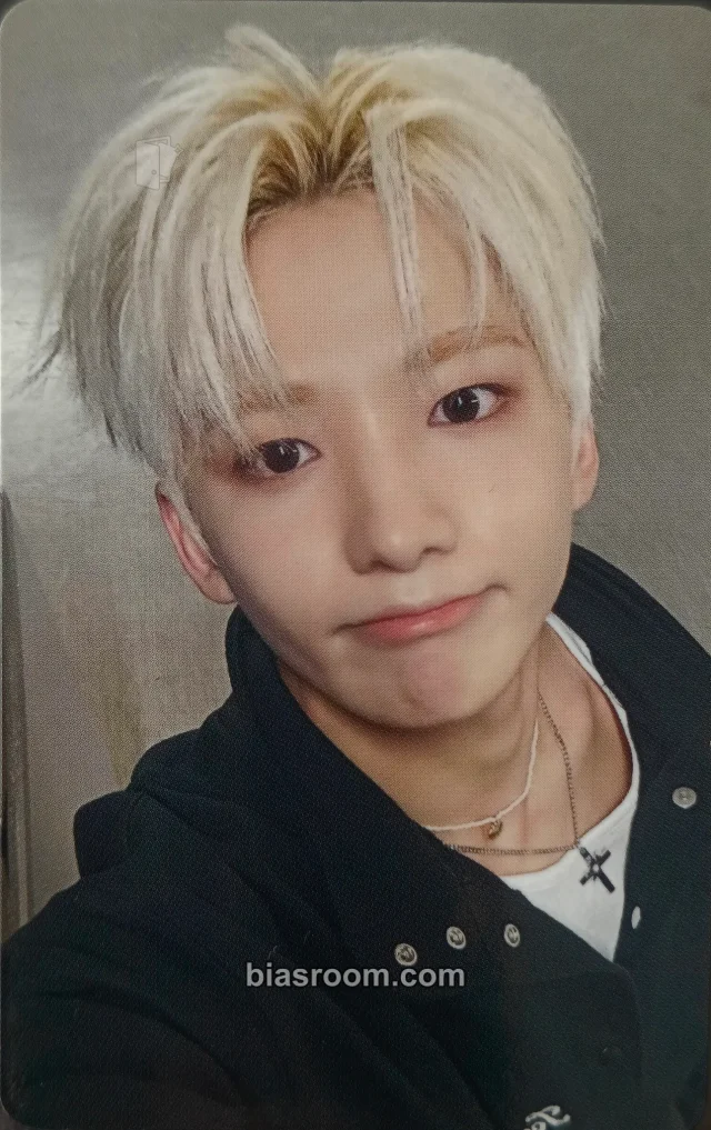 Minjae xikers Tsuki (Lunatic) K-pop photocard