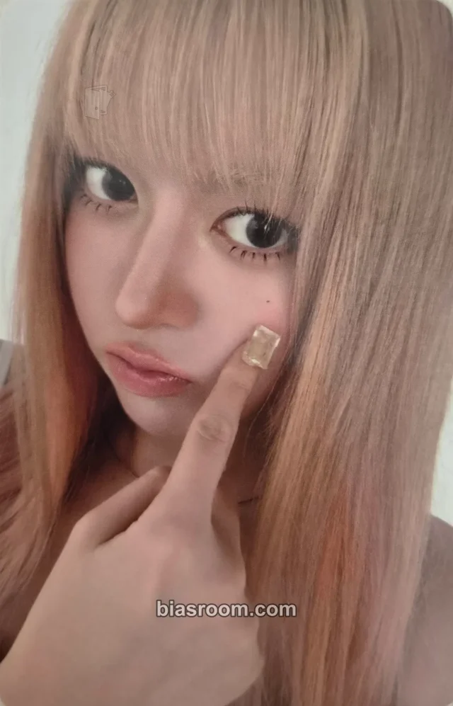 Lily NMIXX Strange Muse K-pop photocard