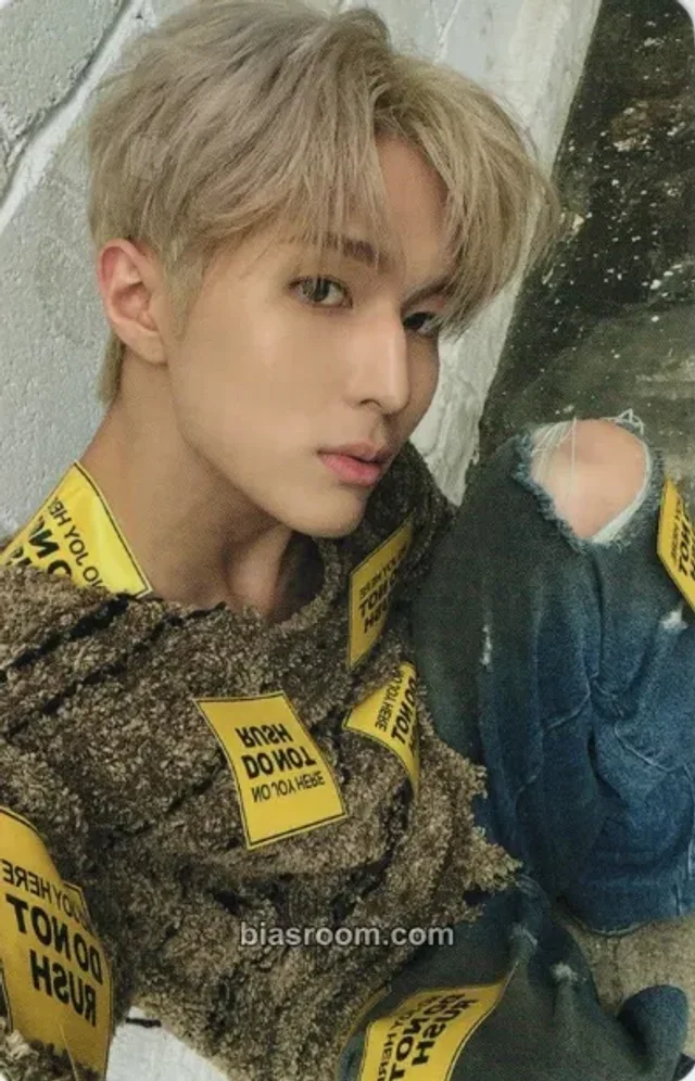 UGeon WHIB Rush of Joy K-pop photocard