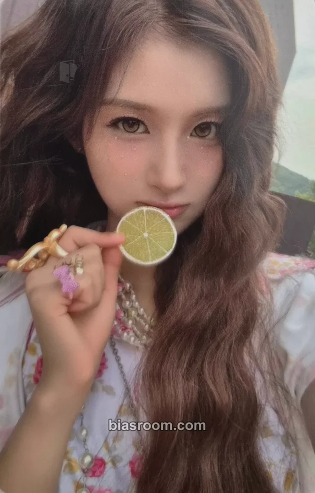 Sullyoon NMIXX Strange Muse K-pop photocard