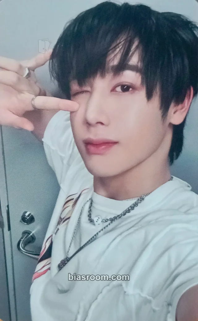 Hunter xikers Tsuki (Lunatic) K-pop photocard