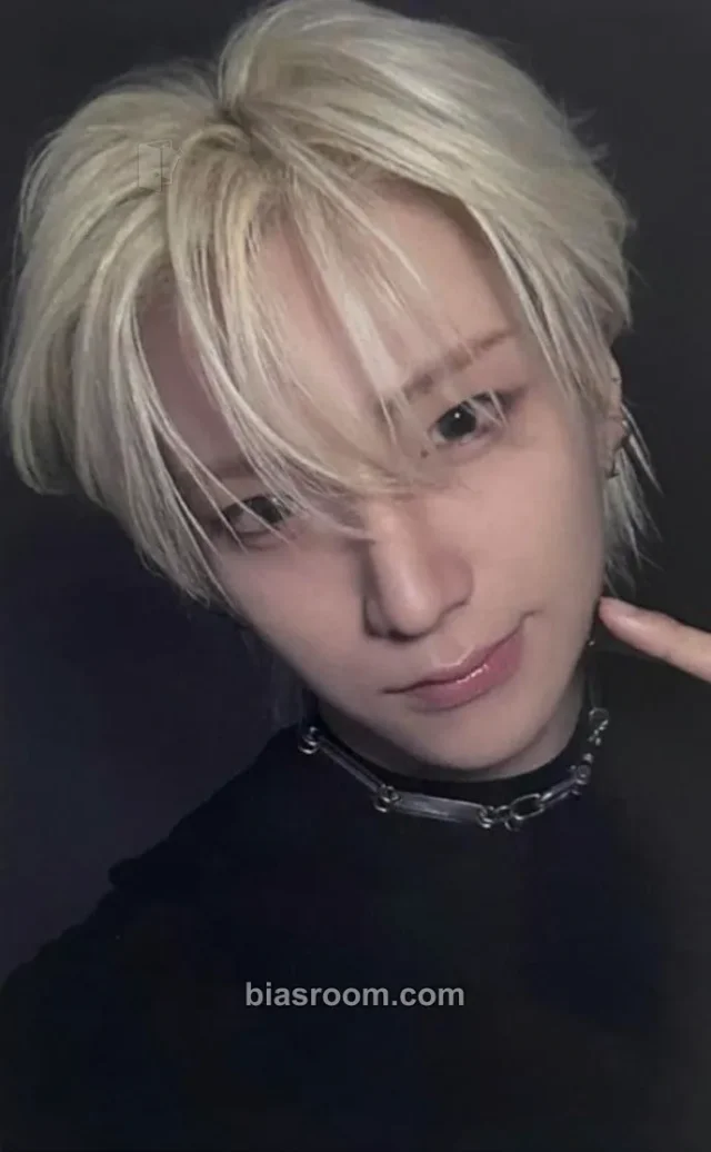 Yuma &TEAM Mark on Me K-pop photocard