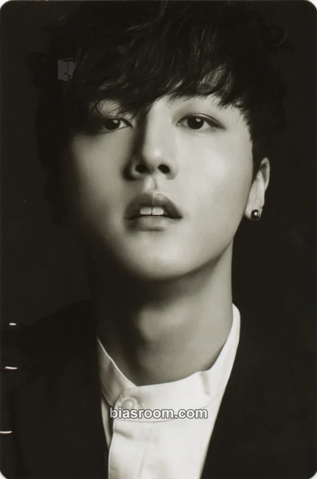 Youngbin SF9 Burning Sensation K-pop photocard
