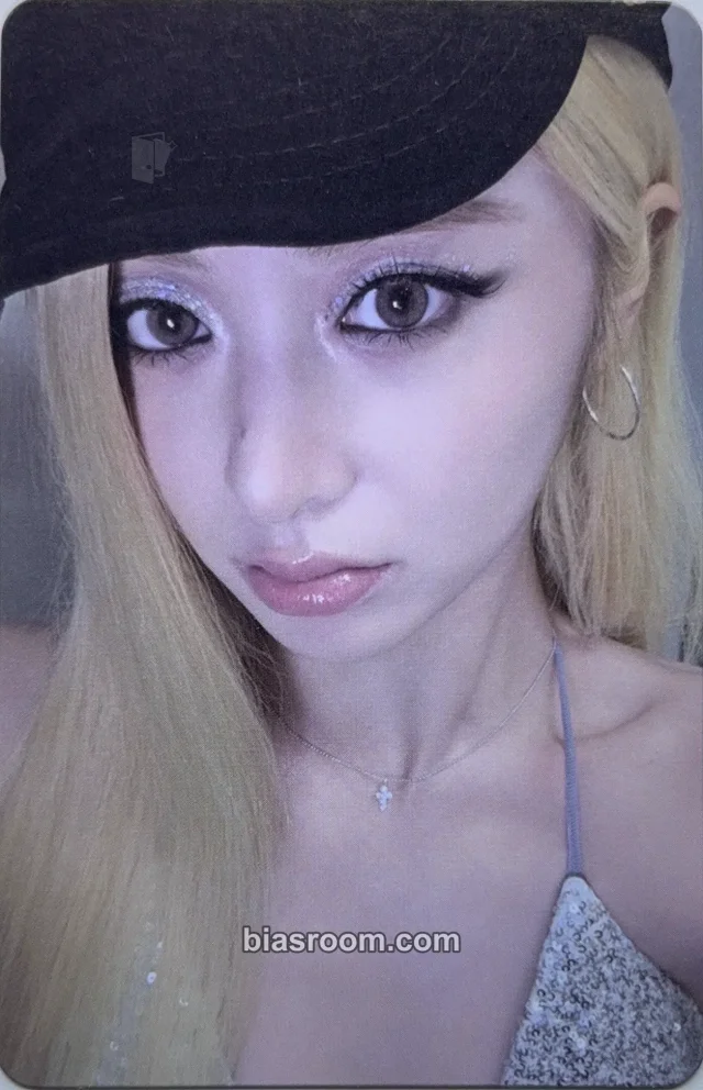 Huh Yunjin LE SSERAFIM Made My Night K-pop photocard