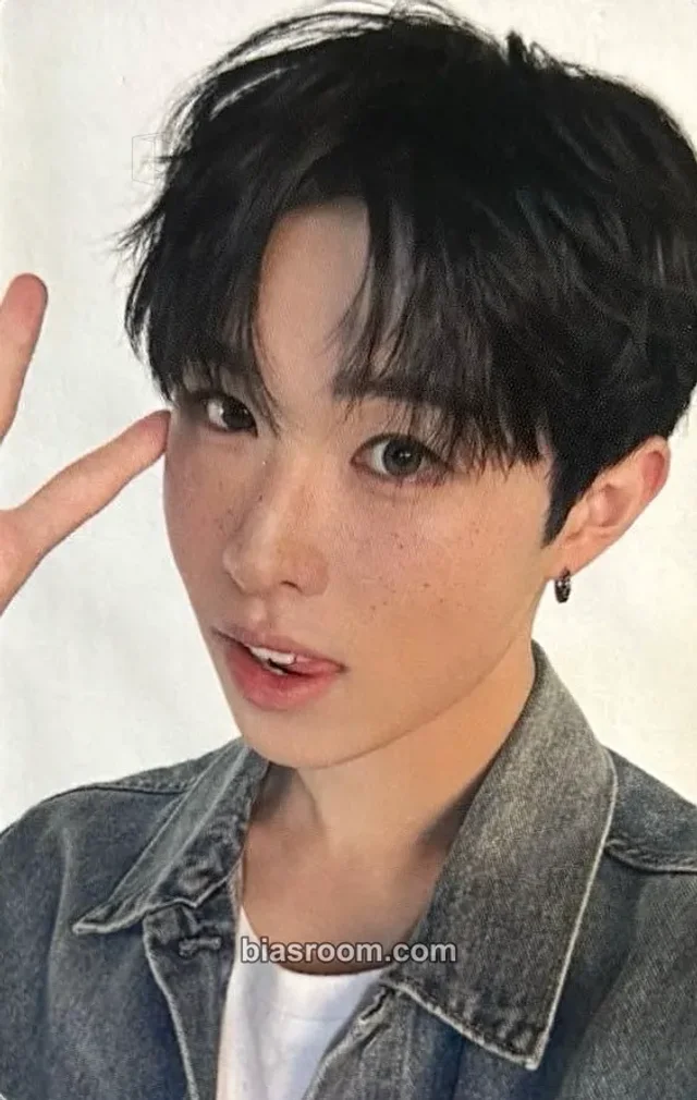 Hyui NEXZ JYP FLAGSHIP TOKYO K-pop photocard