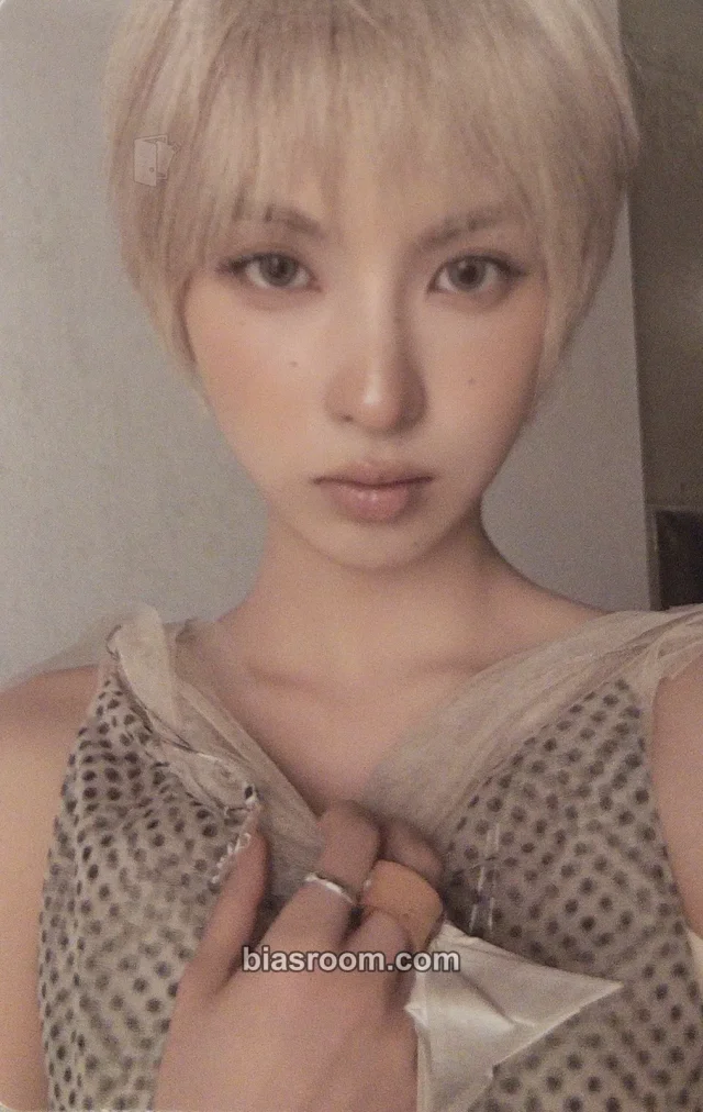 Bae NMIXX Strange Muse K-pop photocard