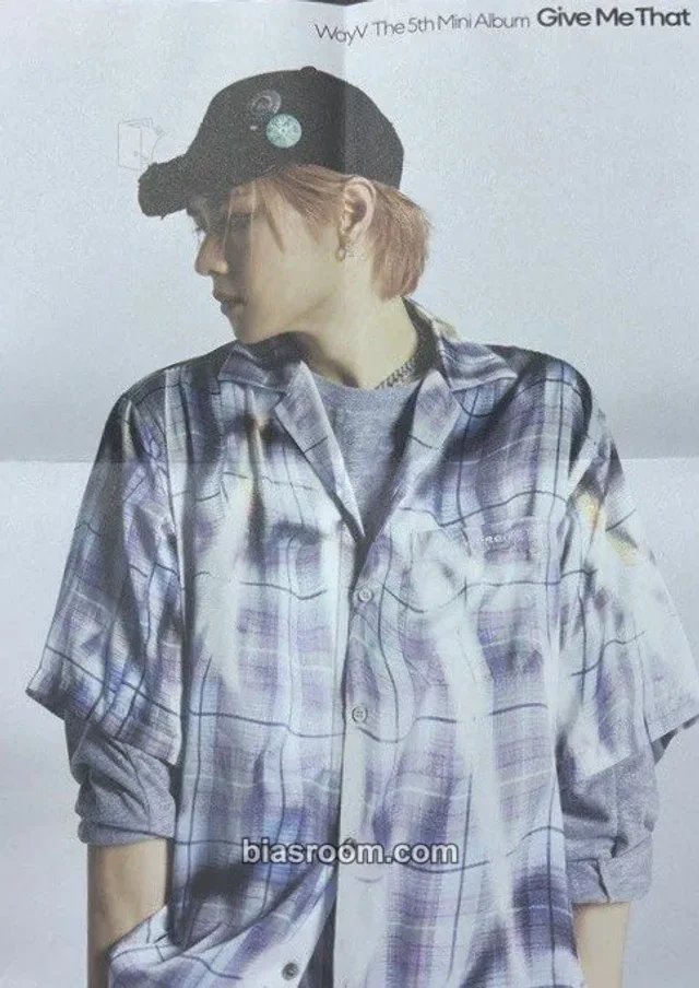 Photocard K-pop Kun WayV Give Me That