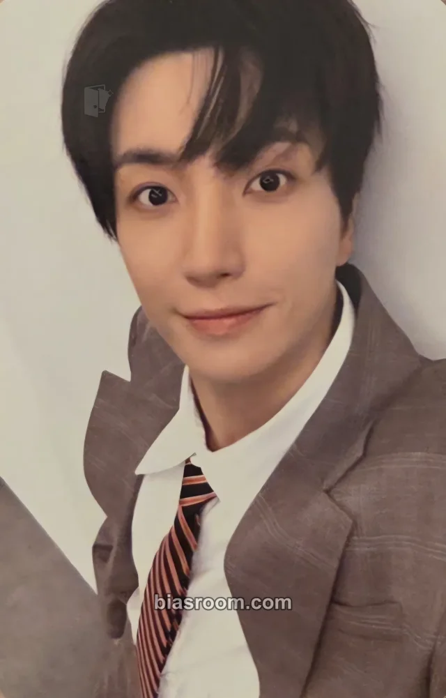 Leeteuk SUPER JUNIOR 2026 Season's Greetings - Detectives : Case File 2026 Top Secret K-pop photocard
