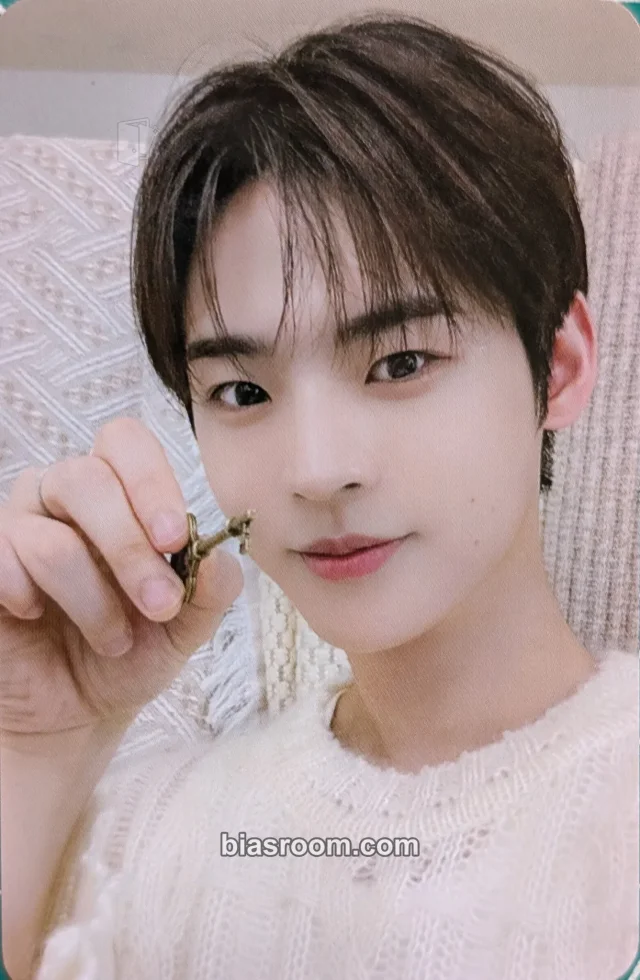 Hyojin ONF The Archive: Eight Summers (ONF 8th Anniversary) K-pop photocard