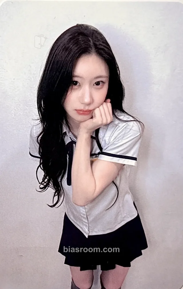 Chaeryeong ITZY Motto K-pop photocard