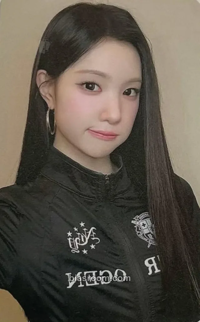 Juun Hearts2Hearts Lemon Tang K-pop Photocard