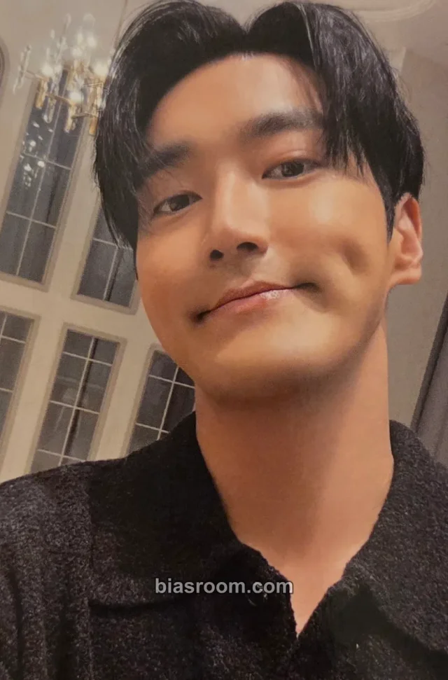 Siwon SUPER JUNIOR 2023 Season's Greetings K-pop photocard