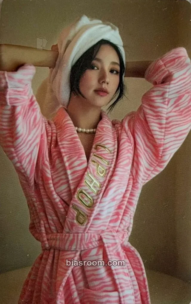 Miyeon i-dle LIP HOP x (G)I-DLE K-pop photocard