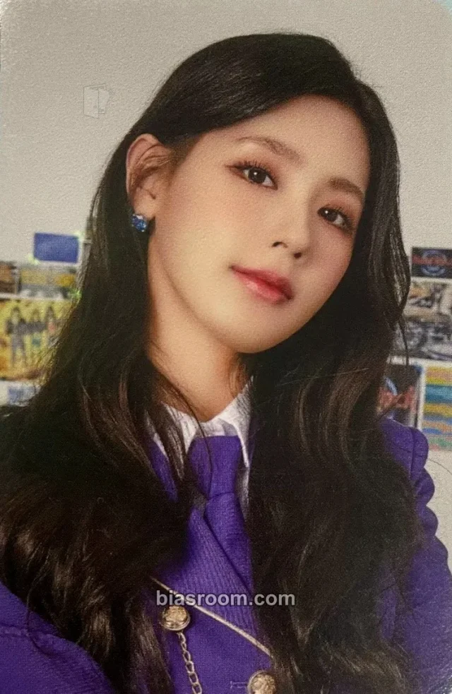 Miyeon i-dle School Fest. in Neverland K-pop photocard