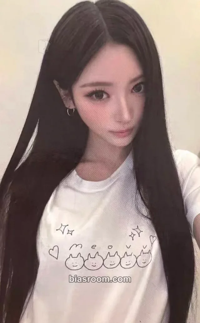 Anna MEOVV LET’S MEOVV. DEBUT 2ND ANNIVERSARY OFFICIAL MERCH K-pop Photocard