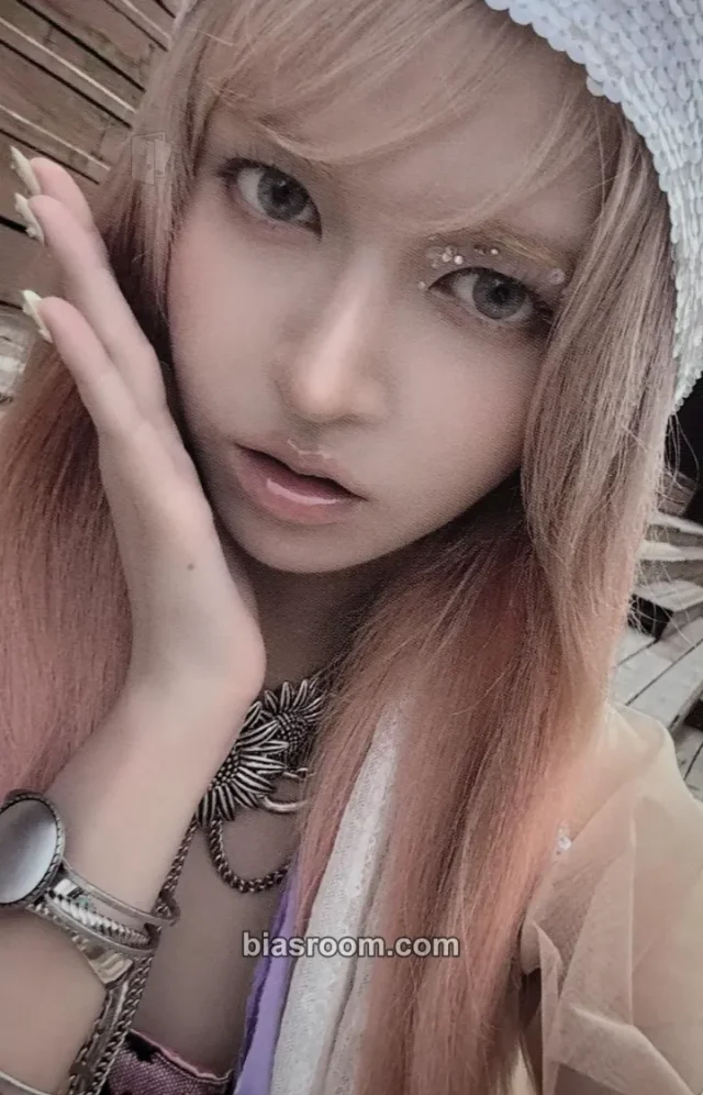 Photocard K-pop Lily NMIXX Strange Muse