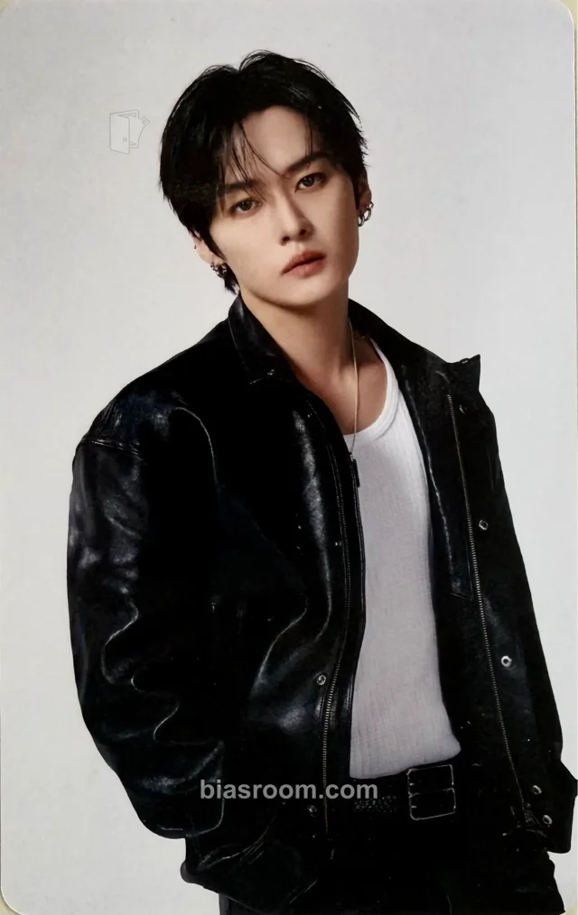 Photocard K-pop Lee Know Stray Kids JYP Flagship Tokyo