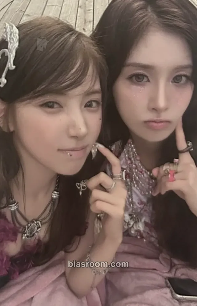 NMIXX Strange Muse K-pop photocard