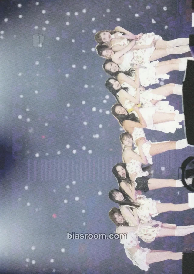 TWICE <THIS IS FOR> WORLD TOUR FINALE in SEOUL - LIVE K-pop photocard