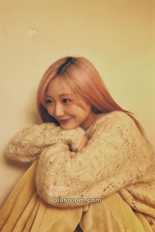 Sujeong Ryu Sujeong Pink Moon K-pop photocard