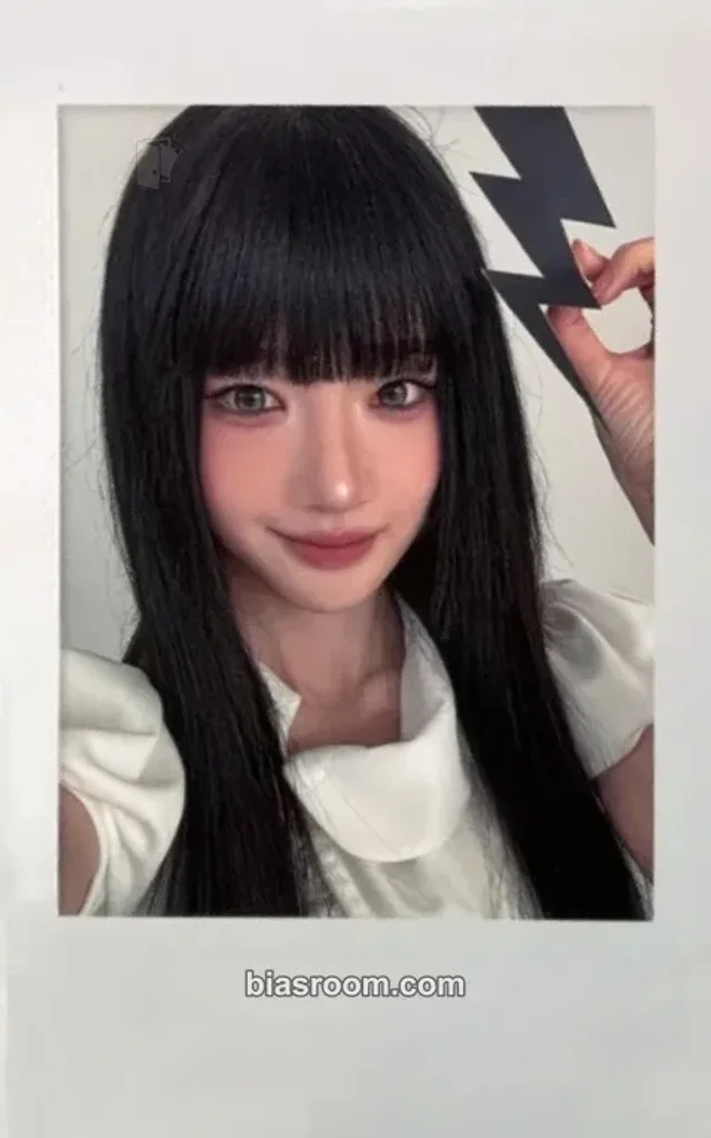 Yooyeon tripleS LOVE&POP pt.2 K-pop Photocard