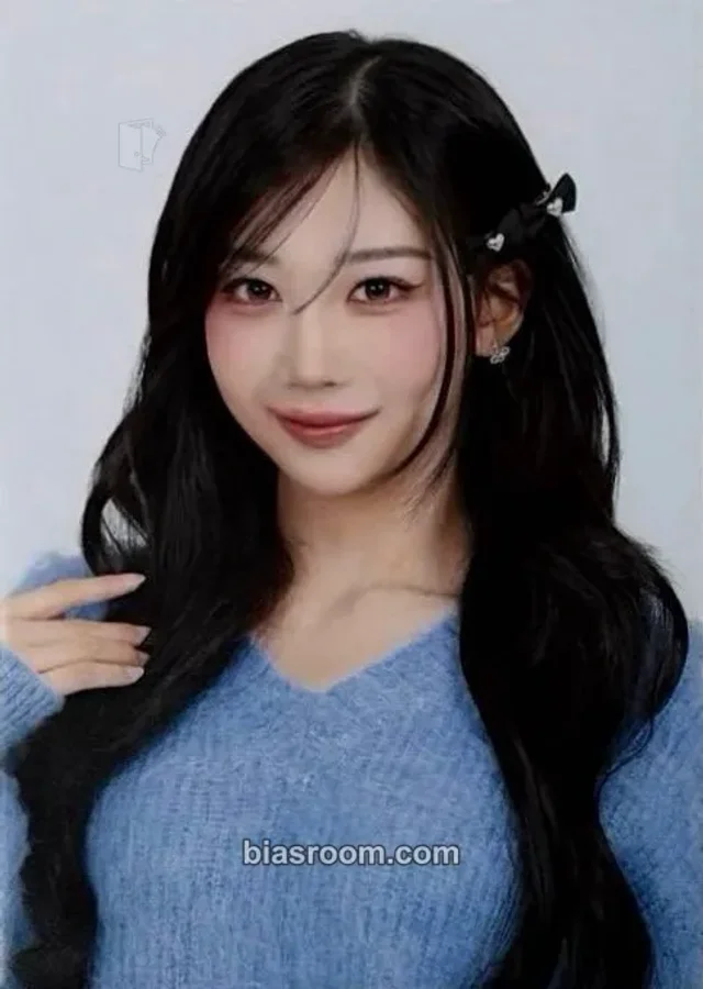 Kaede tripleS Special Japan Online Lottery K-pop photocard