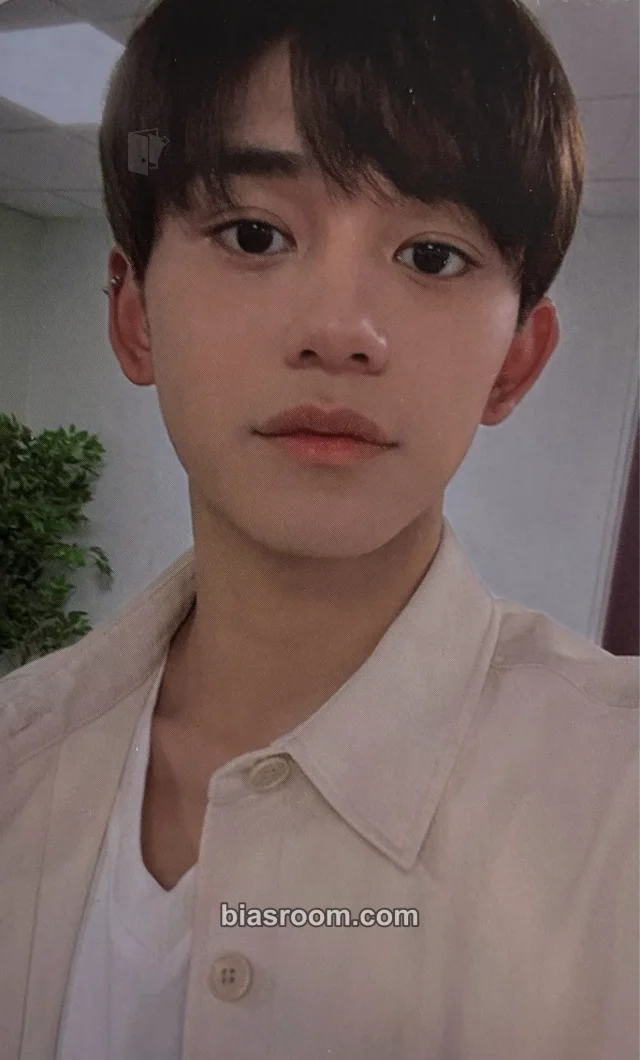 Lucas WayV Kick Back K-pop photocard