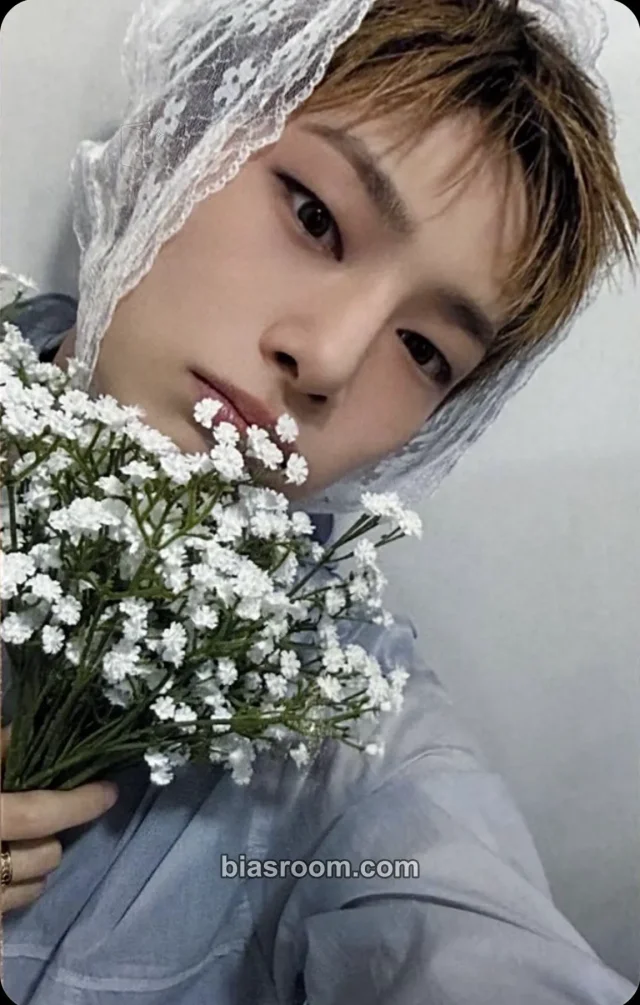 I.N Stray Kids RUN IT World Tour K-pop Photocard