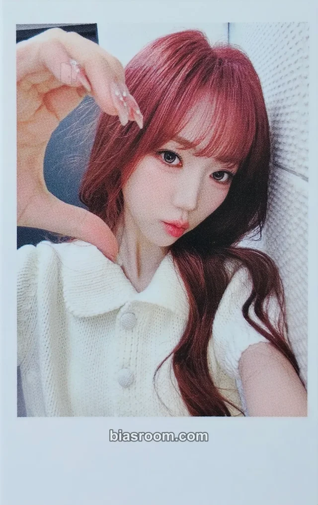 Shion tripleS Beyond Beauty K-pop Photocard