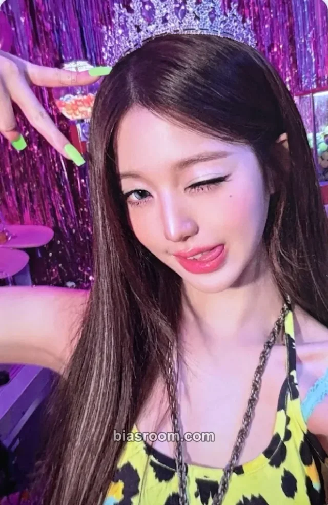 Wonyoung IVE Looks Can Kill K-pop photocard