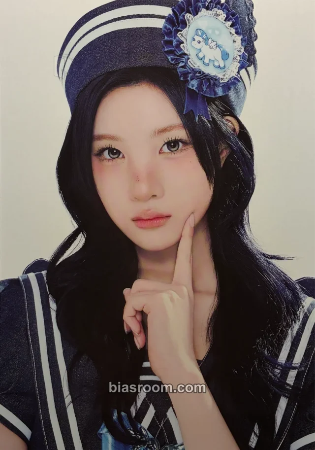 Juun Hearts2Hearts Lemon Tang K-pop photocard