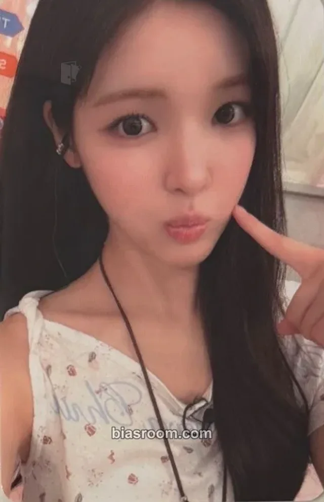 Yuha Hearts2Hearts Lemon Tang K-pop photocard