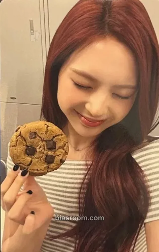 Chiquita BABYMONSTER Babymonster meets Sesame Street K-pop Photocard