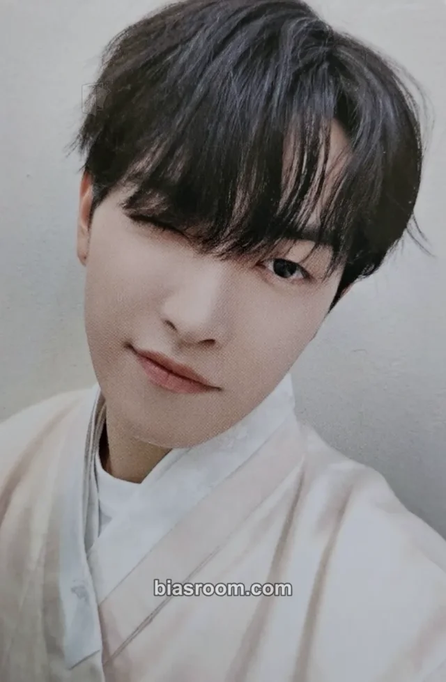 Photocard K-pop di Hongjoong ATEEZ GOLDEN HOUR : Part.5