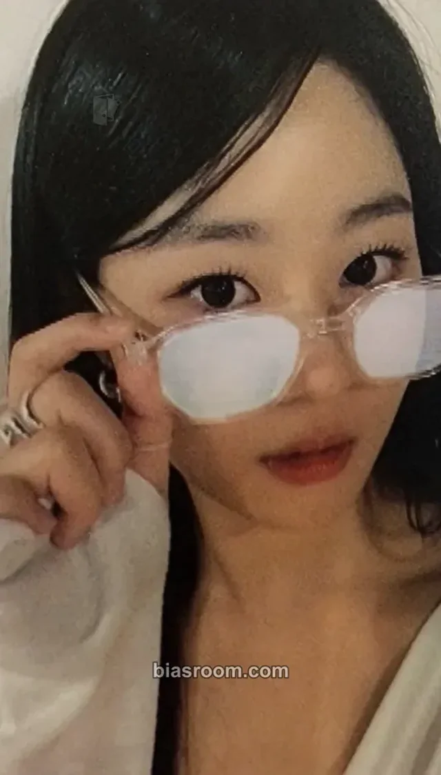 Chaerin Cherry Bullet Cherry Dash K-pop photocard
