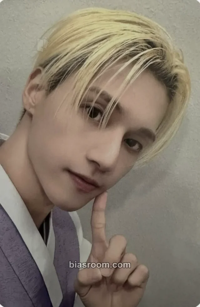 Wooyoung ATEEZ GOLDEN HOUR : Part.5 K-pop Photocard
