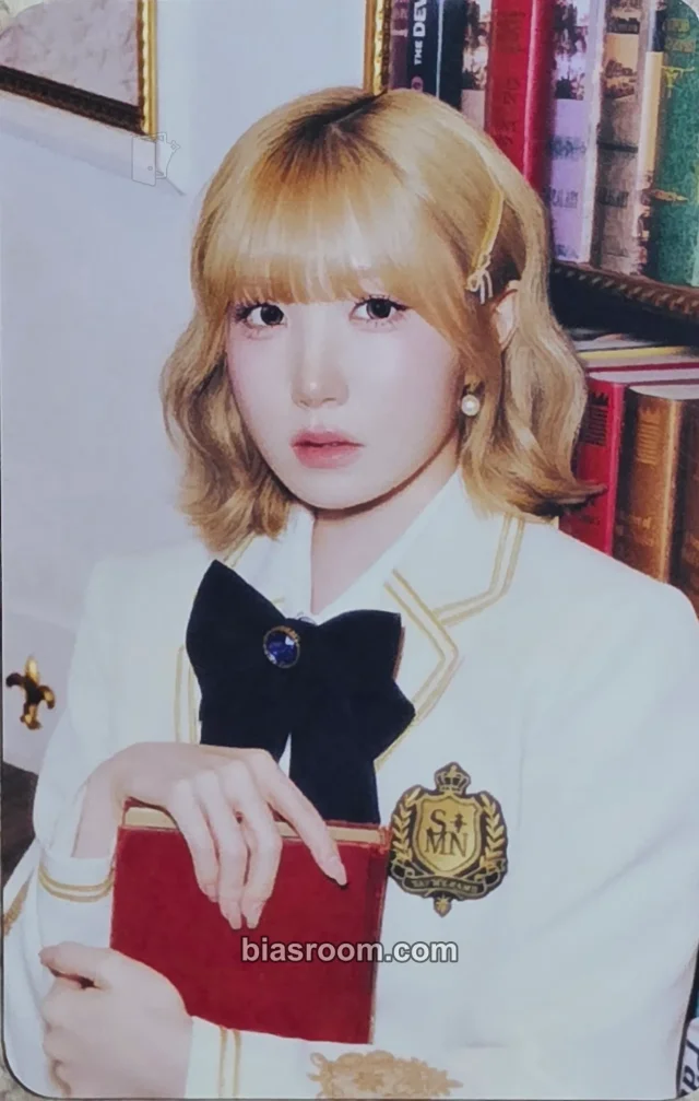 Hitomi SAY MY NAME SAY MY ACADEMY K-pop photocard