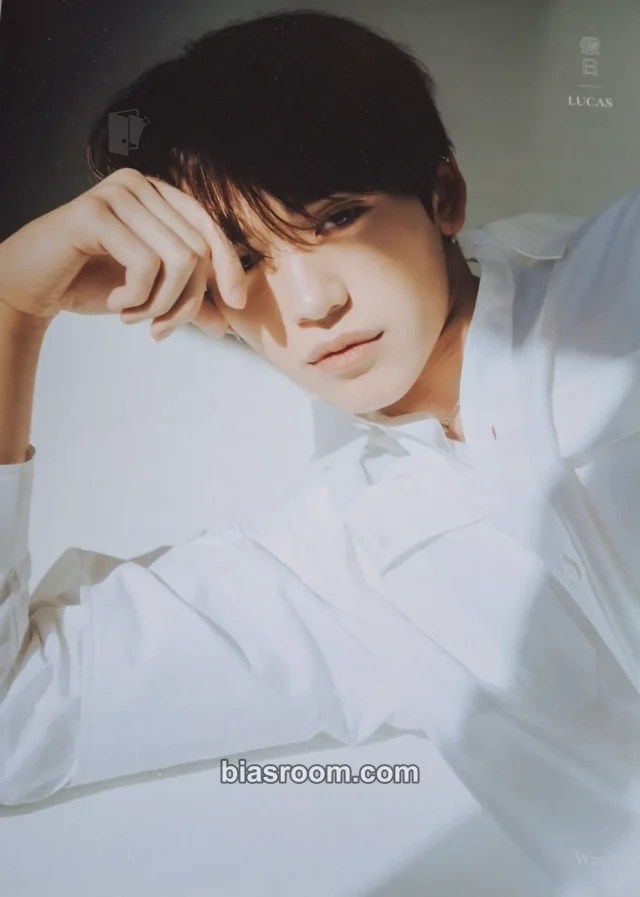 Lucas WayV Holiday [photobook] K-pop photocard