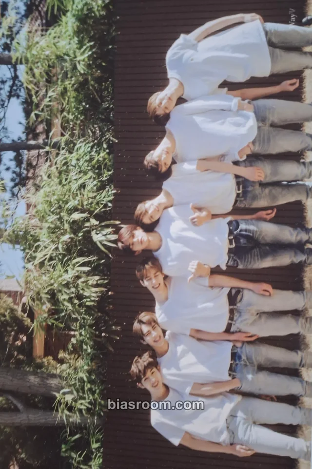 WayV Holiday [photobook] K-pop photocard