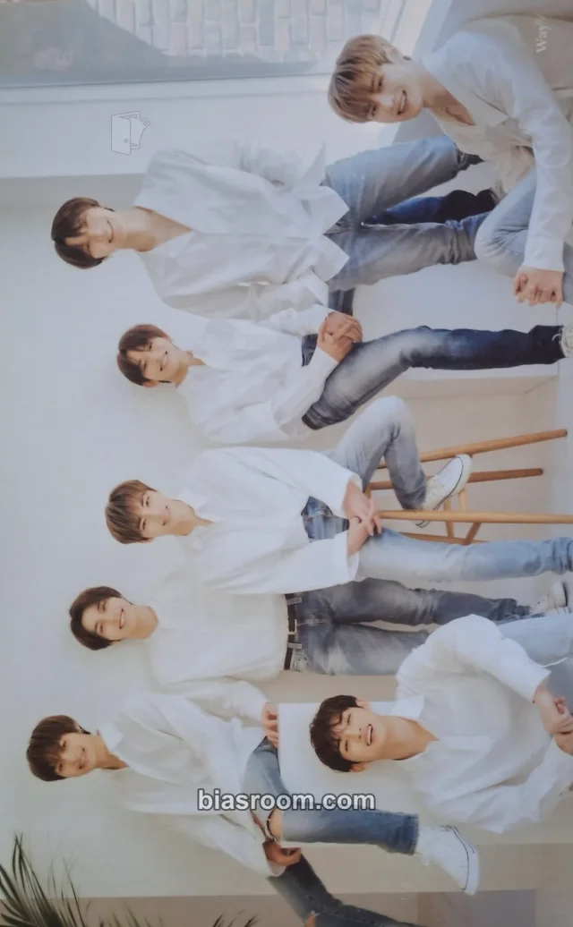 WayV Holiday [photobook] K-pop photocard