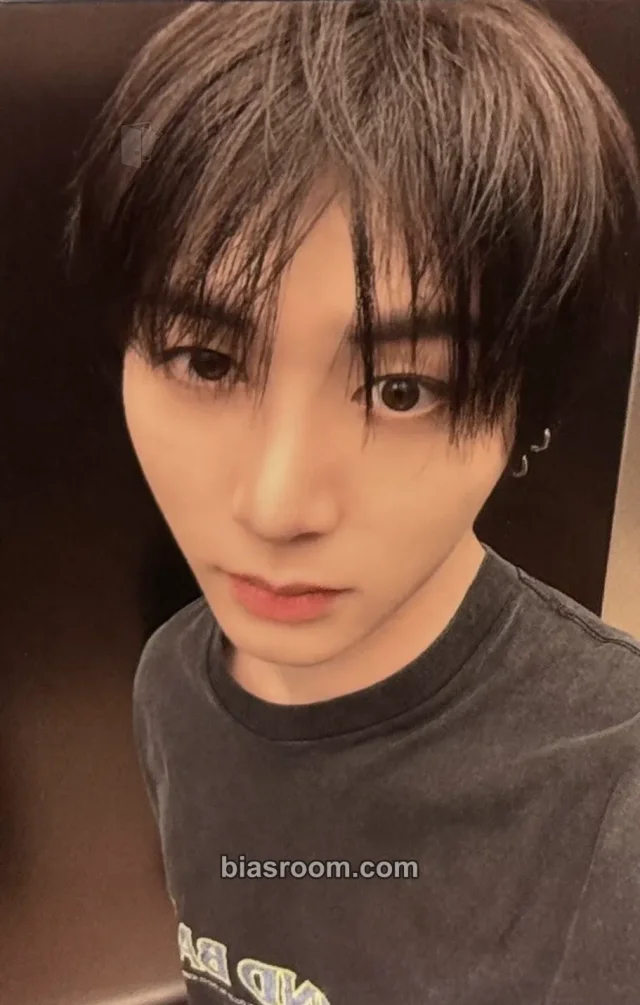 Taesan BOYNEXTDOOR BBNEXDO in Sweet Dreams K-pop photocard