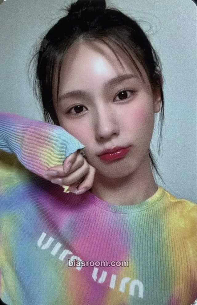 Miyeon i-dle 2023 M Countdown K-pop photocard