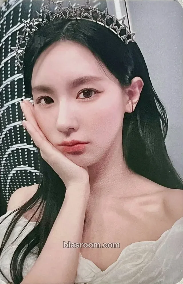 Miyeon i-dle 2023 M Countdown K-pop photocard