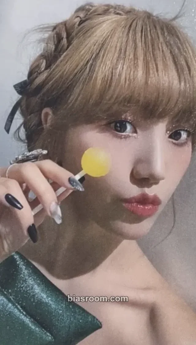 Haeyoon Cherry Bullet Cherry Dash K-pop photocard