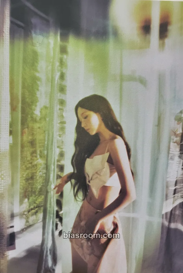 Photocard K-pop de Haewon NMIXX Strange Muse