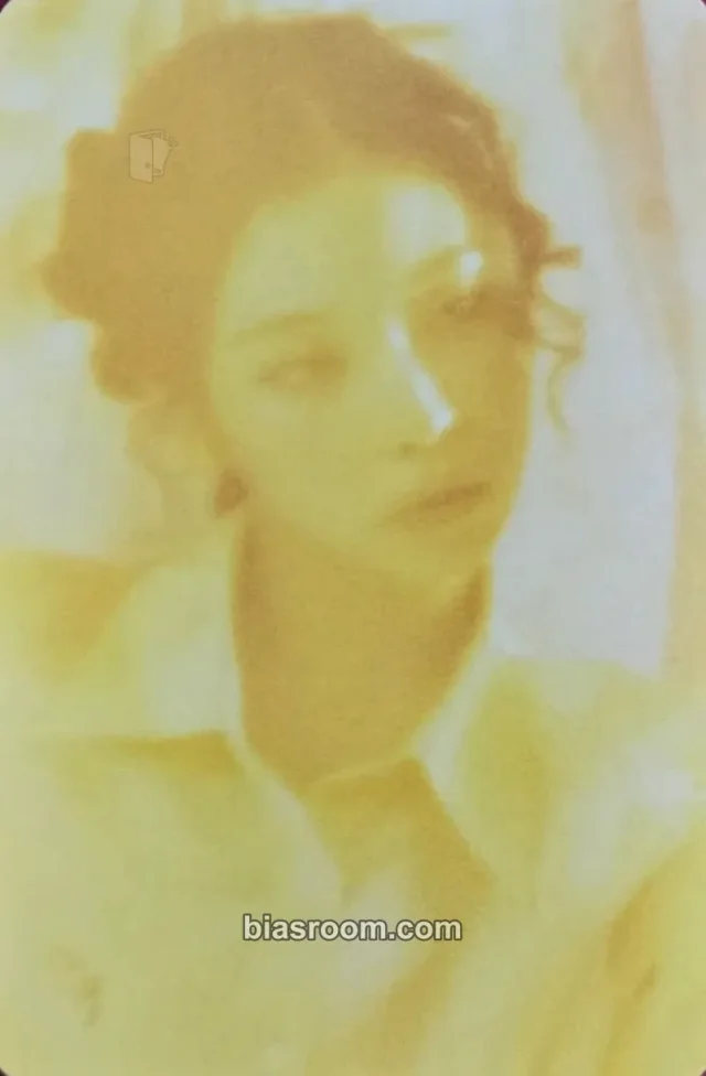 Photocard K-pop de Kyujin NMIXX Strange Muse