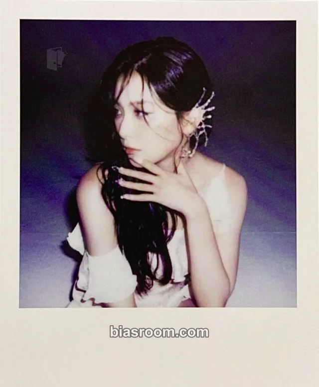 Seulgi Red Velvet 2025 Season's Greeting K-pop photocard